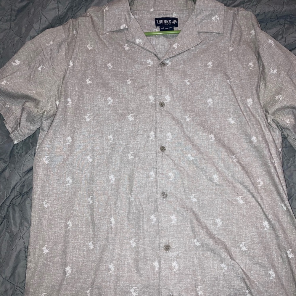Men's Casual Light Gray Button Down Shirt with Palm Tree Pattern